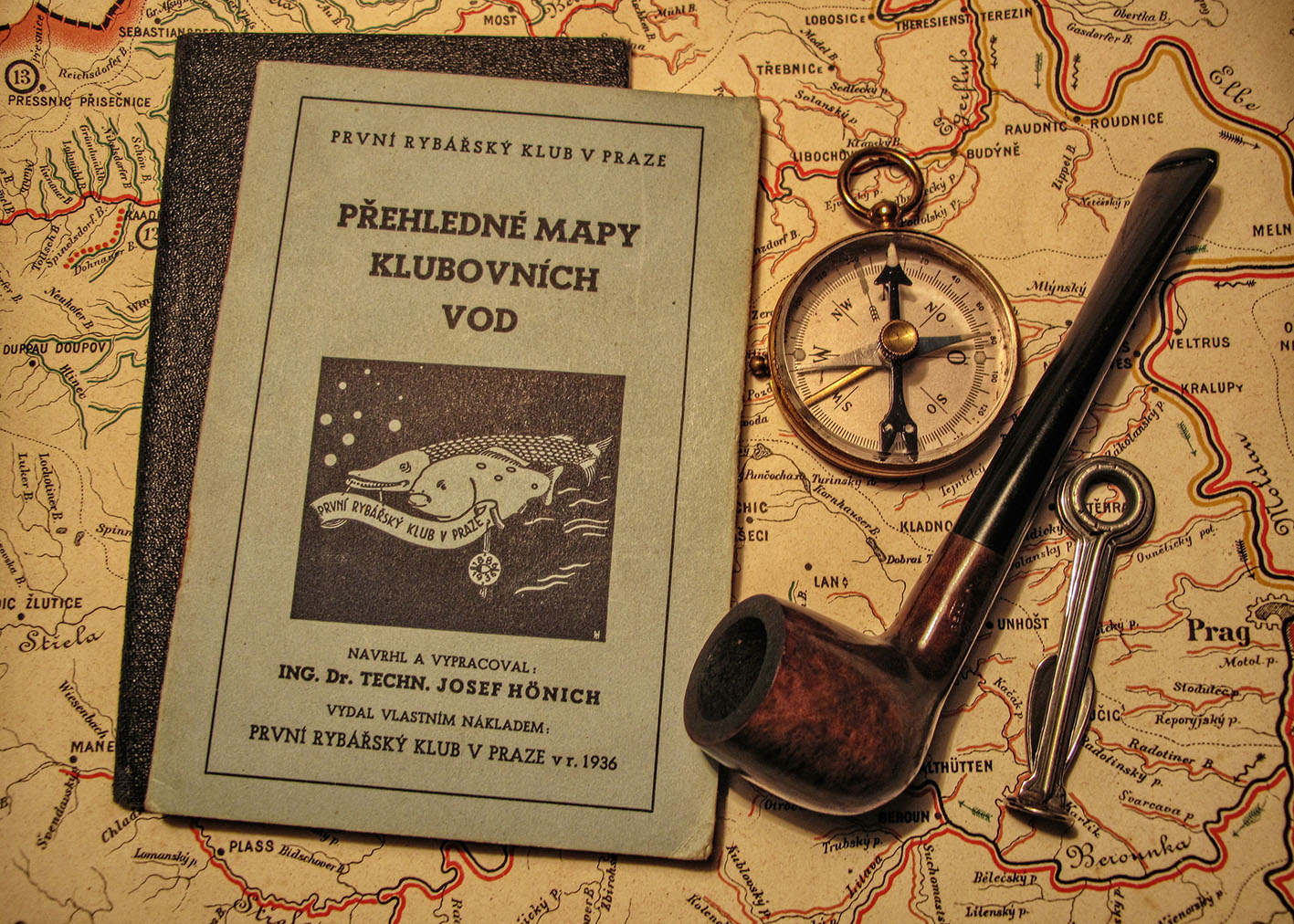 Historická mapa a kompas
